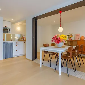 Appartement Acme, Angon